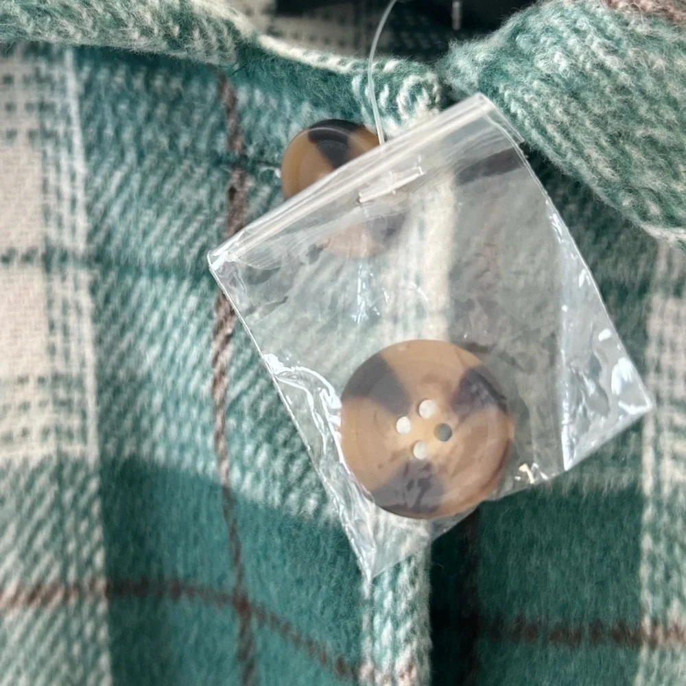 Love Tree Flannel Shacket Sz M - Picture 7 of 7